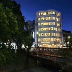 Shin Sei Bashi Hotel